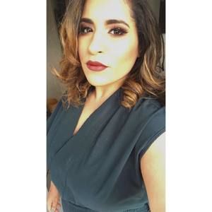 Meet your Posher, Zoe santiago